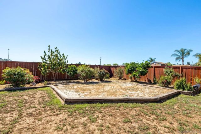 2143 Flint, Escondido, CA 92027