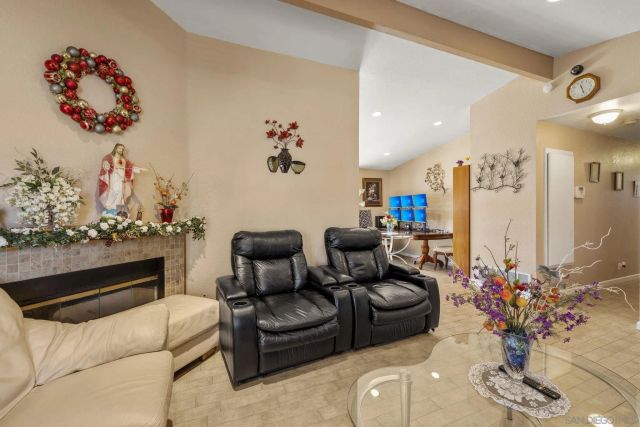 2143 Flint, Escondido, CA 92027