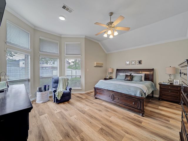 1801 Kris Street, Mansfield, TX 76063