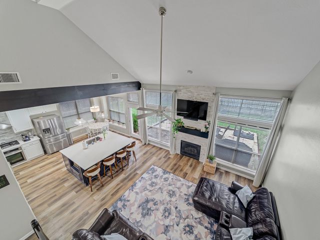 1801 Kris Street, Mansfield, TX 76063