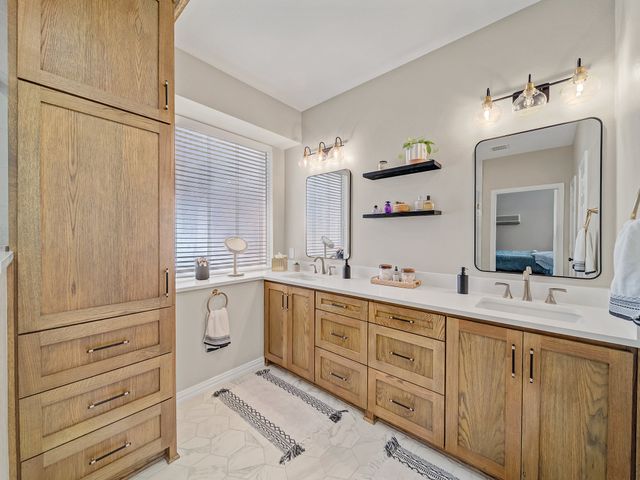 1801 Kris Street, Mansfield, TX 76063