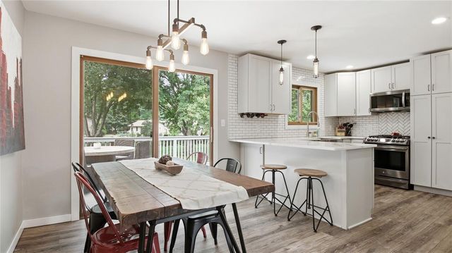 1238 Dogwood Drive, Eau Claire, WI 54701