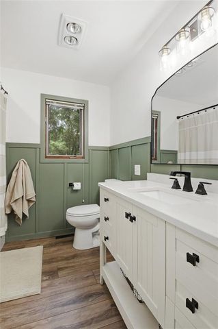 1238 Dogwood Drive, Eau Claire, WI 54701