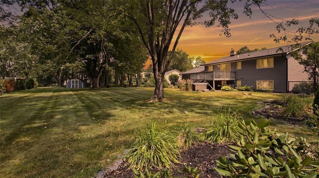 1238 Dogwood Drive, Eau Claire, WI 54701