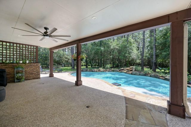 33015 Sawgrass Court, Magnolia, TX 77354
