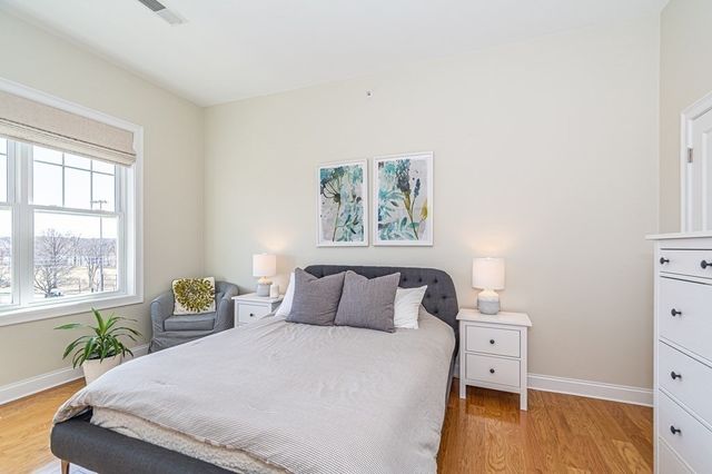 130 Tremont St 402, Melrose, MA 02176