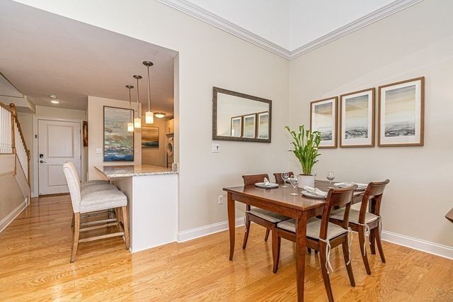 130 Tremont St 402, Melrose, MA 02176