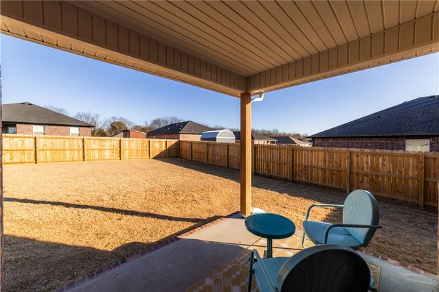 3121 N Rooster, Siloam Springs, AR 72761