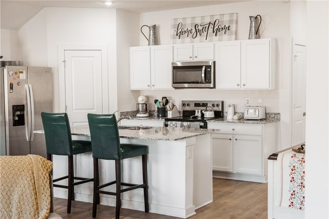 3121 N Rooster, Siloam Springs, AR 72761