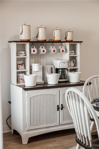 3121 N Rooster, Siloam Springs, AR 72761