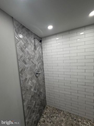603 BRISBANE RD, Baltimore, MD 21229