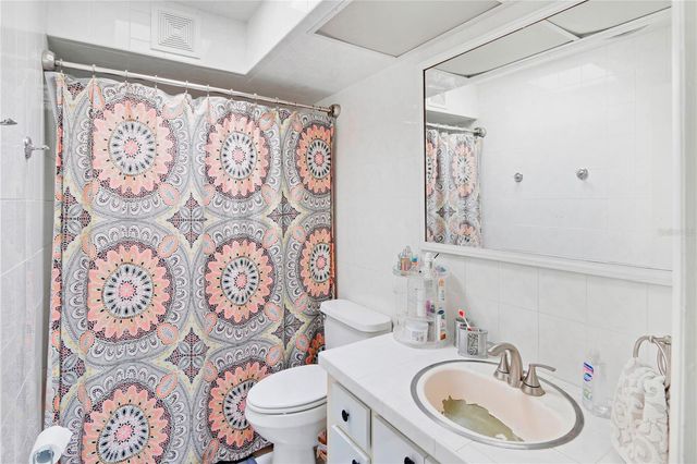 412 MAJORCA AVENUE, Altamonte Springs, FL 32714