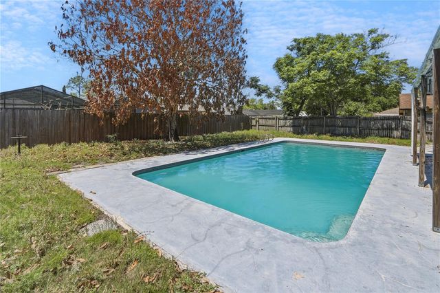 412 MAJORCA AVENUE, Altamonte Springs, FL 32714