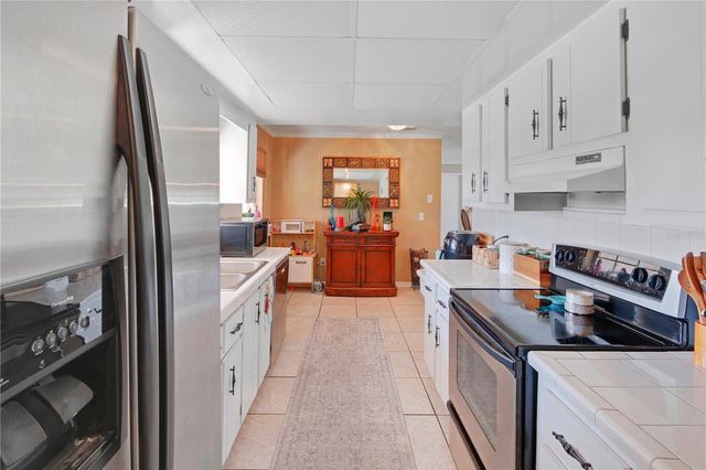 412 MAJORCA AVENUE, Altamonte Springs, FL 32714