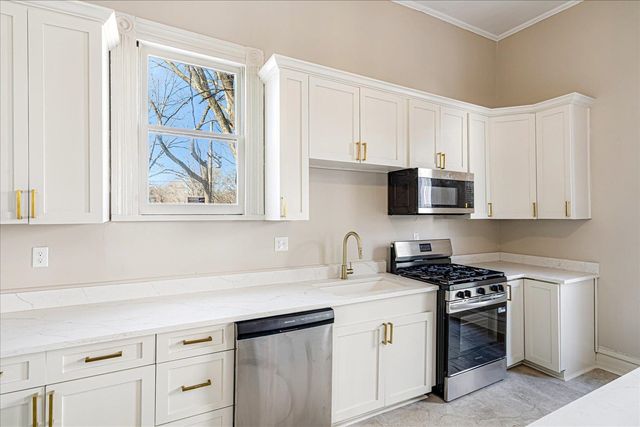 1069 BLYTHE ST, Memphis, TN 38104