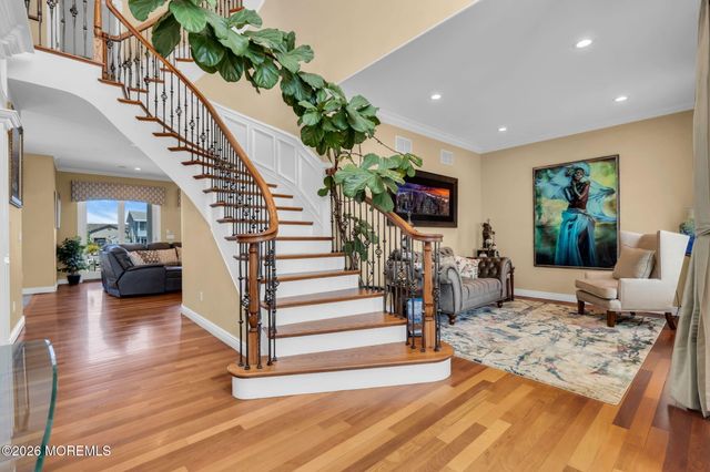 32 Freeman Court, Toms River, NJ 08753