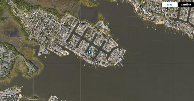 32 Freeman Court, Toms River, NJ 08753