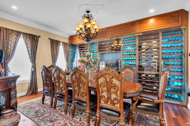 32 Freeman Court, Toms River, NJ 08753
