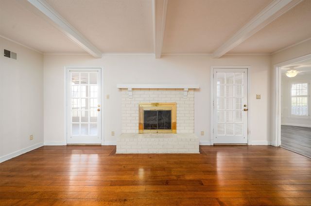 1666 OAK HILL RD, Germantown, TN 38138