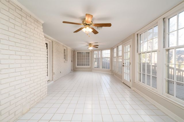 1666 OAK HILL RD, Germantown, TN 38138