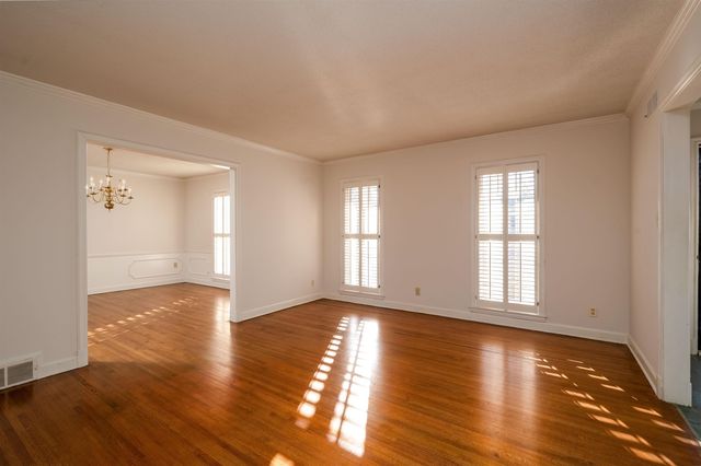 1666 OAK HILL RD, Germantown, TN 38138