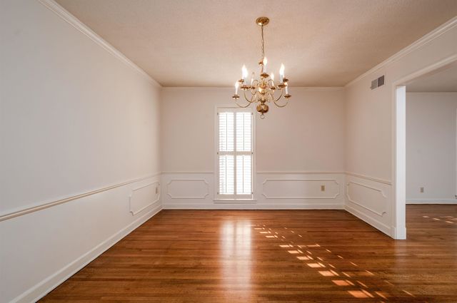 1666 OAK HILL RD, Germantown, TN 38138