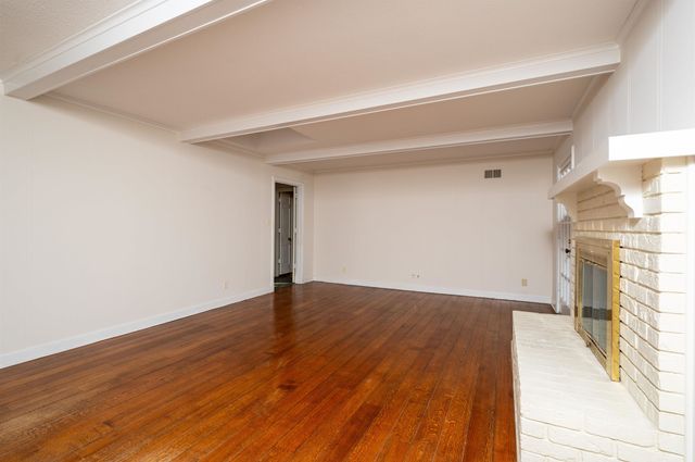 1666 OAK HILL RD, Germantown, TN 38138