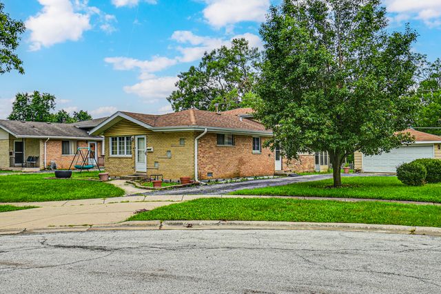 16410 Laura Lane, Oak Forest, IL 60452