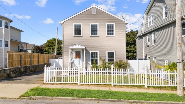 322 Greenfield Street, Fairfield, CT 06825