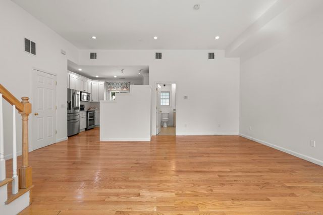 322 Greenfield Street, Fairfield, CT 06825