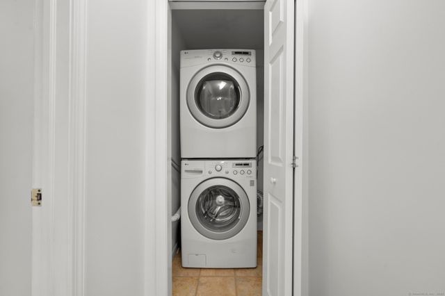 322 Greenfield Street, Fairfield, CT 06825