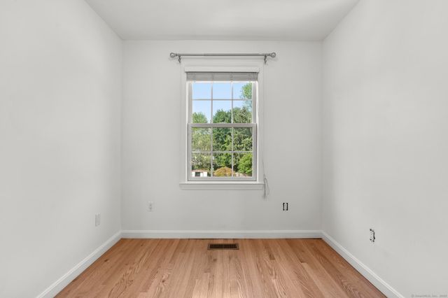 322 Greenfield Street, Fairfield, CT 06825