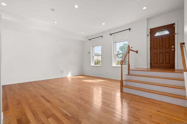 322 Greenfield Street, Fairfield, CT 06825