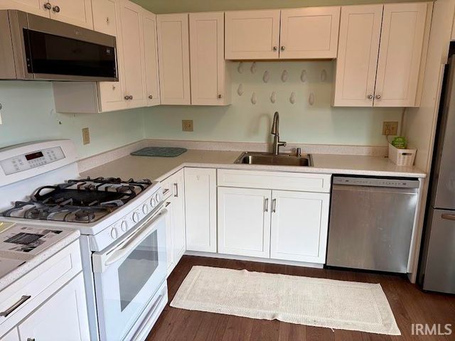 7629 Kingsway Drive, Fort Wayne, IN 46819