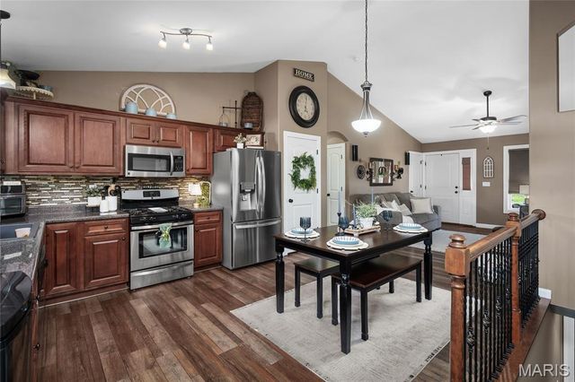 1618 Spring Mill Drive, Wentzville, MO 63385
