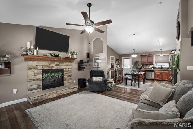 1618 Spring Mill Drive, Wentzville, MO 63385