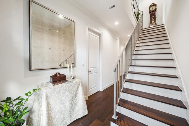 212 Morningside Park Street, Houston, TX 77024