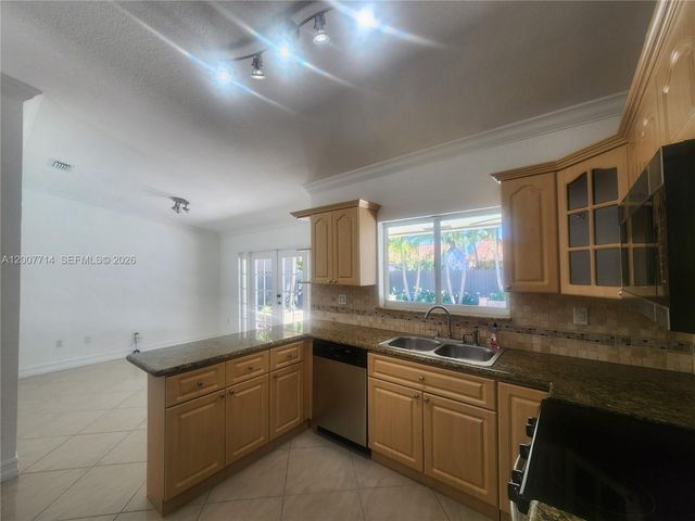 15412 SW 177th Ter, Miami, FL 33187