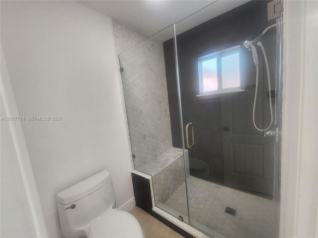 15412 SW 177th Ter, Miami, FL 33187