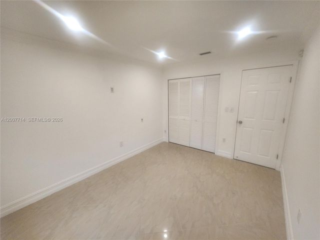 15412 SW 177th Ter, Miami, FL 33187