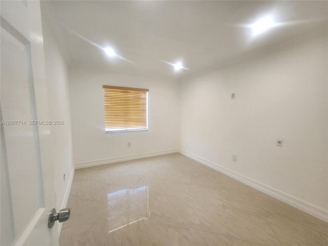 15412 SW 177th Ter, Miami, FL 33187