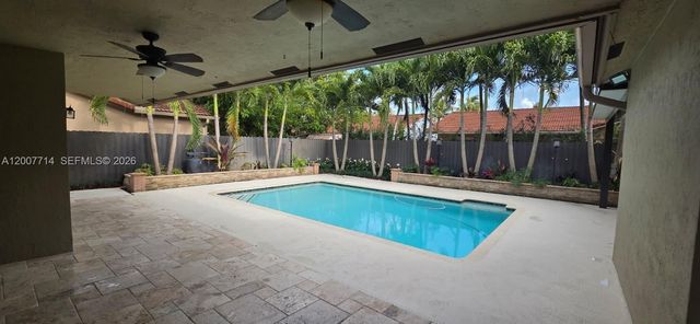 15412 SW 177th Ter, Miami, FL 33187