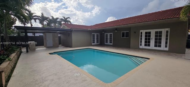 15412 SW 177th Ter, Miami, FL 33187