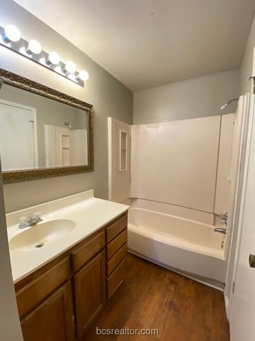 1305 West Villa Maria Road B106, Bryan, TX 77801