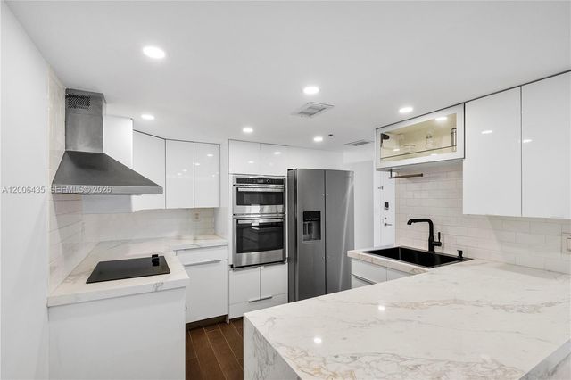 1717 N Bayshore Dr A-1733, Miami, FL 33132