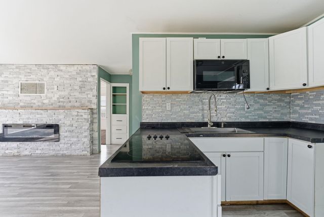 2701 N Litchfield Ave, Wichita, KS 67204