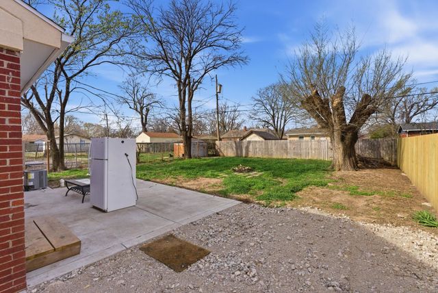 2701 N Litchfield Ave, Wichita, KS 67204