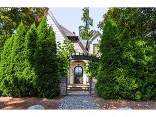 815 E Ave, Lake Oswego, OR 97034