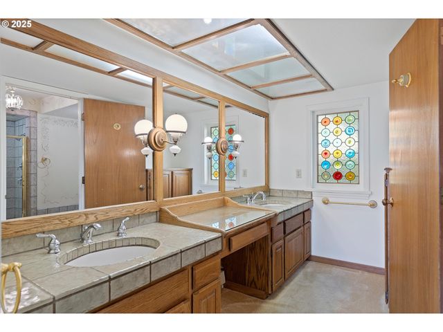 2014 Nw OCEANIA Dr, Waldport, OR 97394