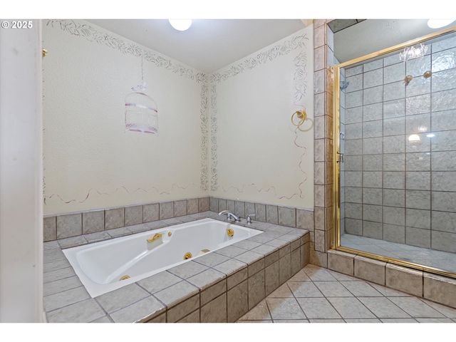 2014 Nw OCEANIA Dr, Waldport, OR 97394